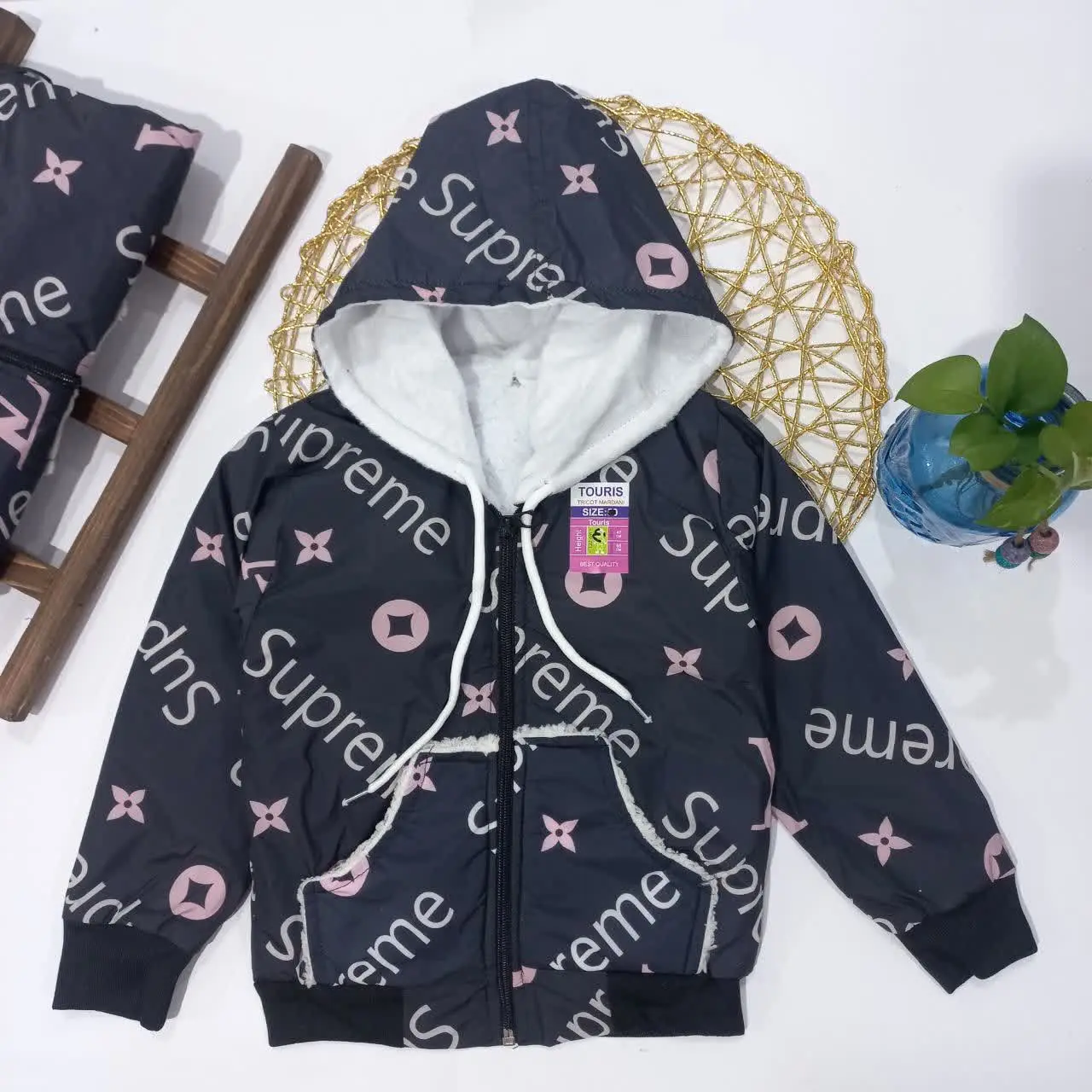 به عنوان کاپشن میشه استفاده کرد👌
