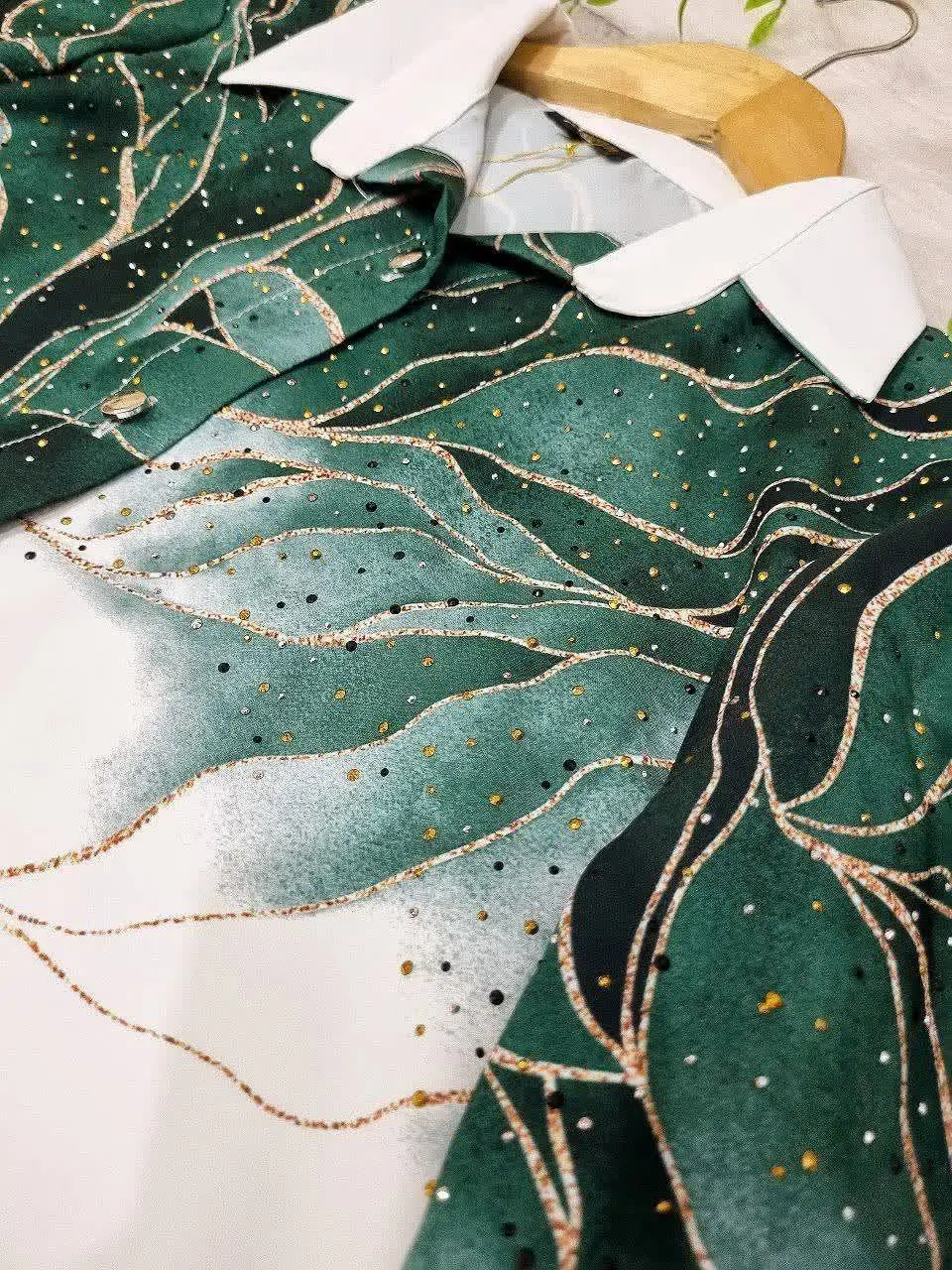 🖋نام: شومیز خندان
