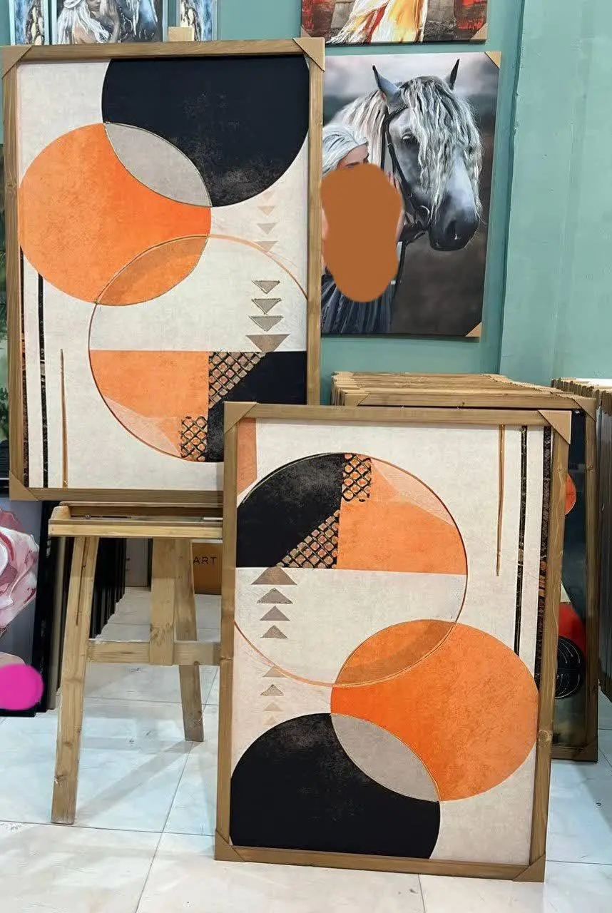 🎨 ترکیب رنگ نارنجی، مشکی و...