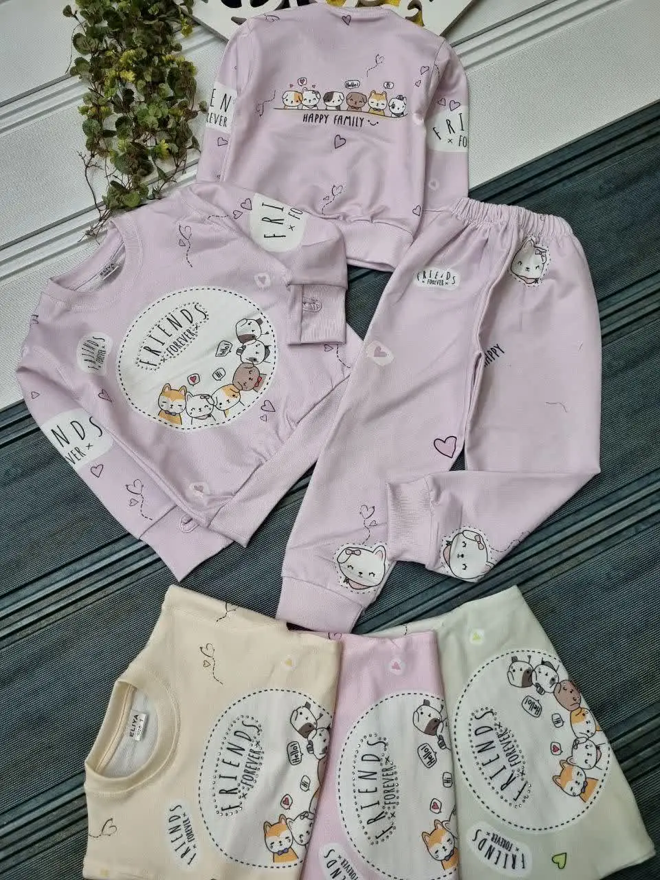 🇮🇷🧥🧶👗👚👔🎽👕👖💎
