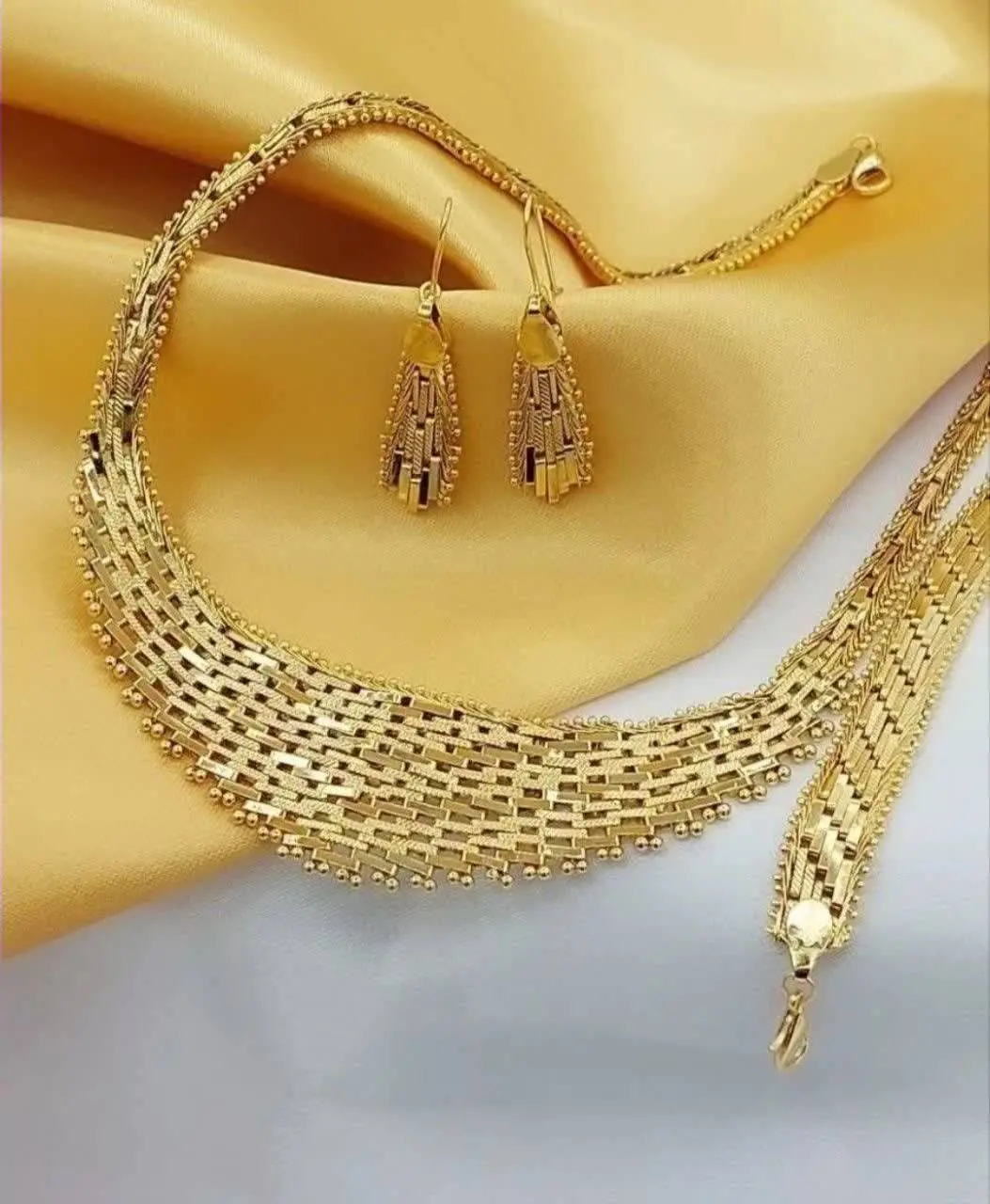 ✨طول دستبند ۲۰ سانت و غیر ق...