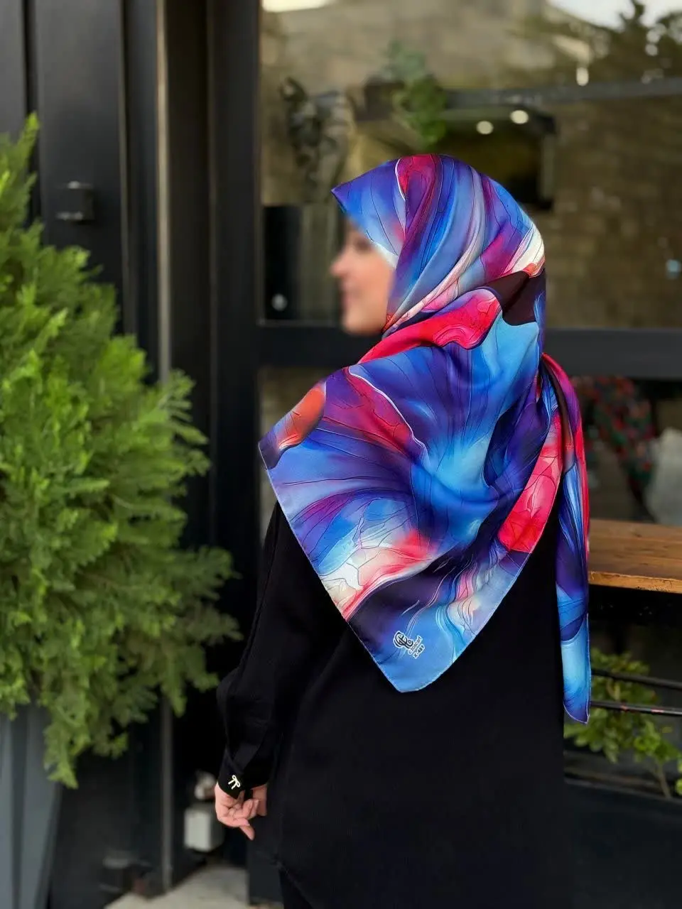 روسری طرح ملورین آبی