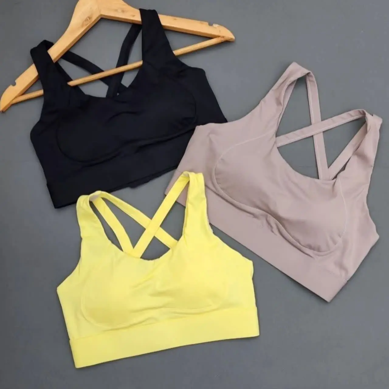 نیمتنه حرفه‌ای وارداتی ورزشی رسید💪❤️
