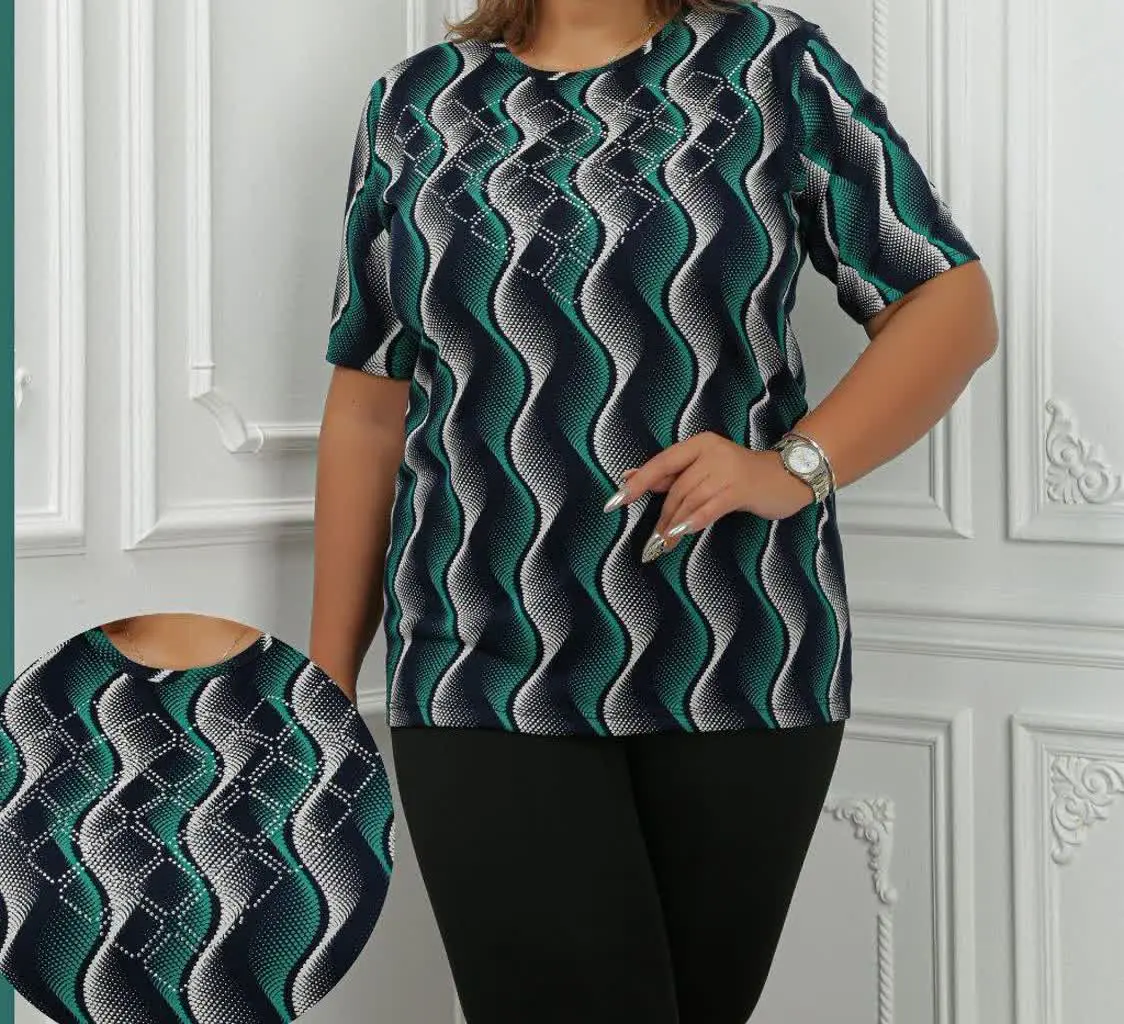 تیشرت طرح دار نگین دار 
