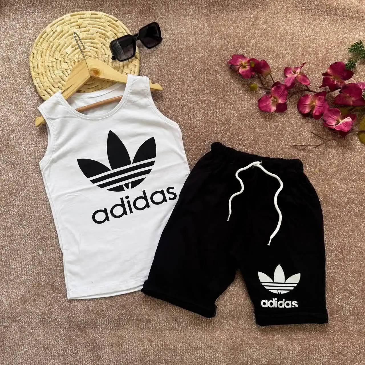 ستاره🪀نام محصول: ست تاپ شلوارک اقتصادی 🌐
