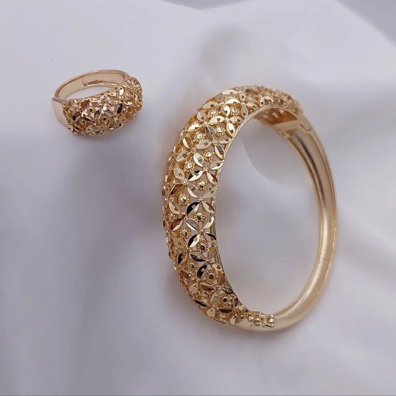 فیلم تماشایی ست دستبند و ان...