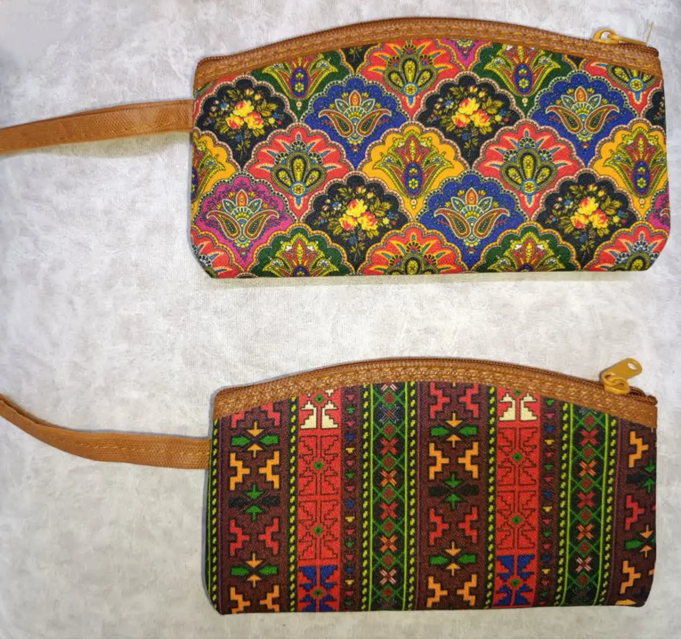 کیف چاپی سنتی سبک و جمع و جور