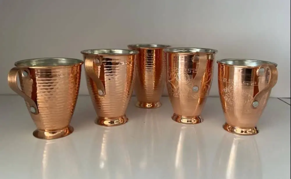 🍃لیوان پایه دار 
