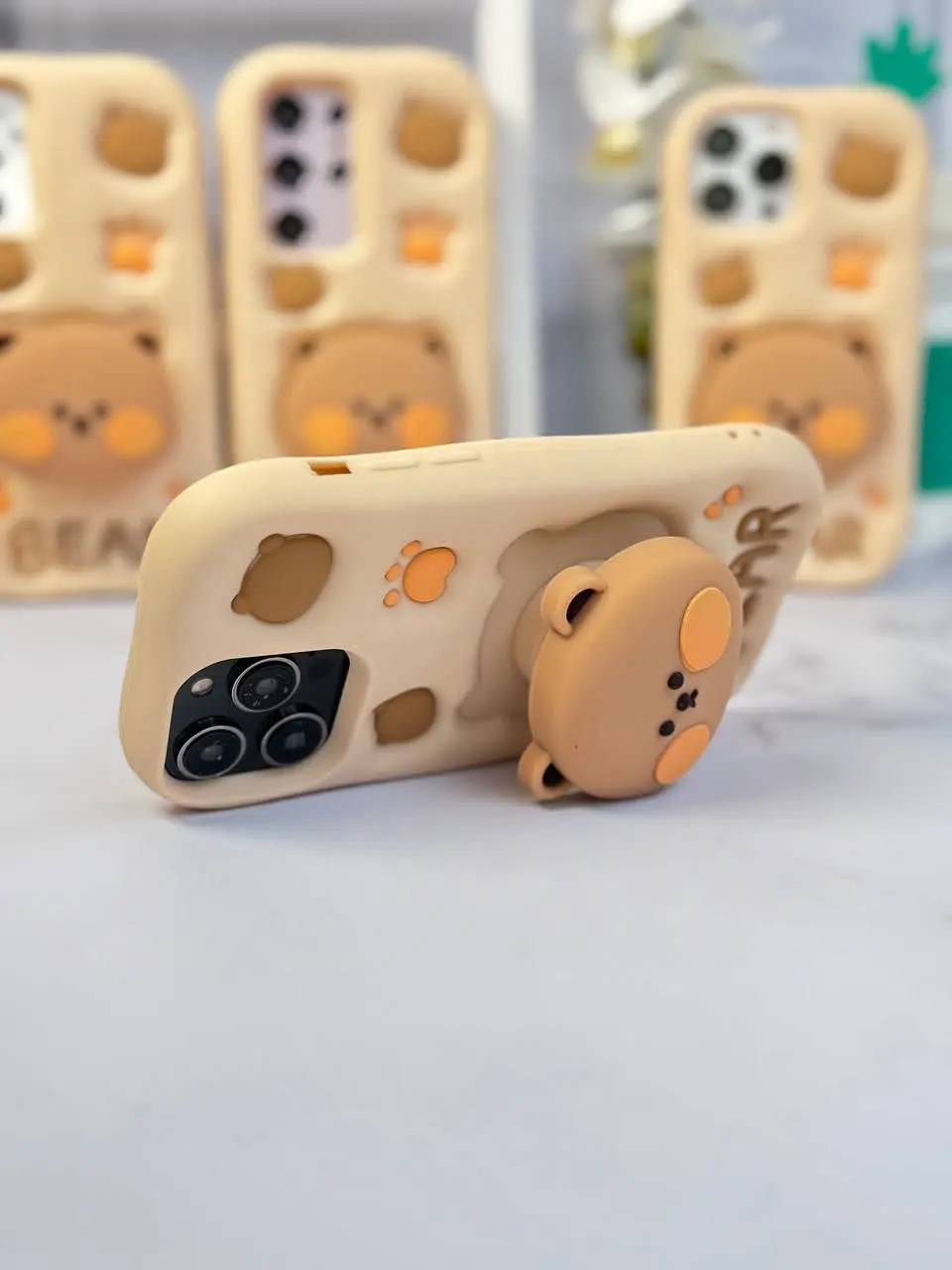 قاب خرس bear استندشو و پاپ سوکت جنس سیلیکونی مخصوص انواع #سامسونگ #شیائومی و #آیفون 
