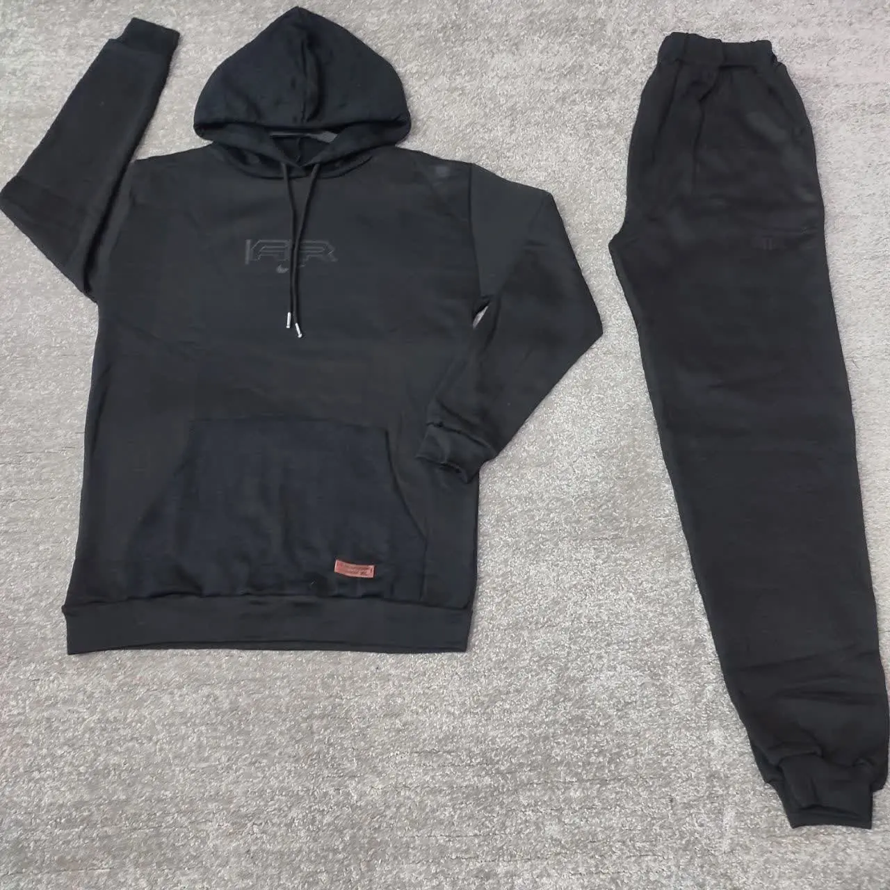 👗نام مدل، آترین 
