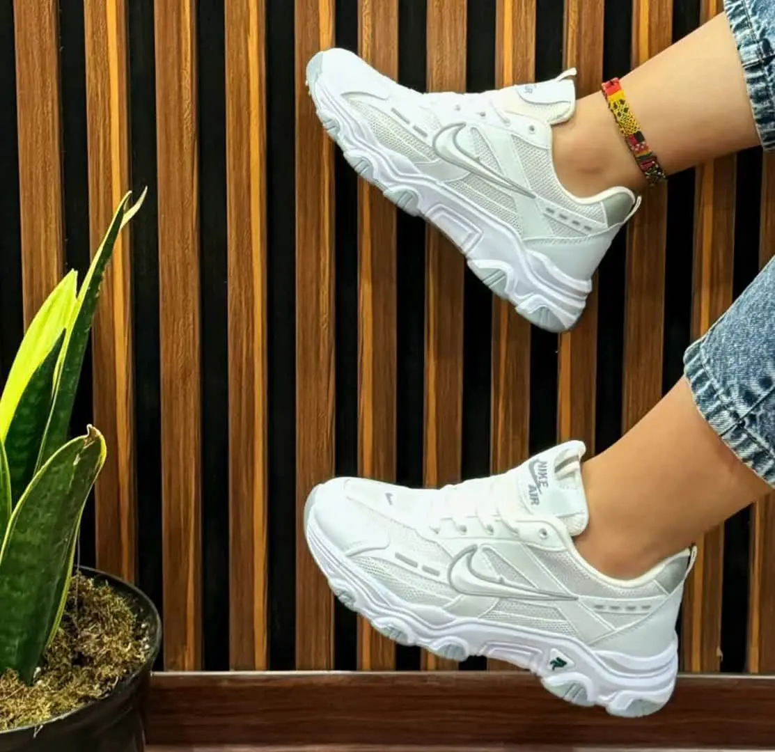 کتونی نایک‌مسی، زیره Eva سبک
