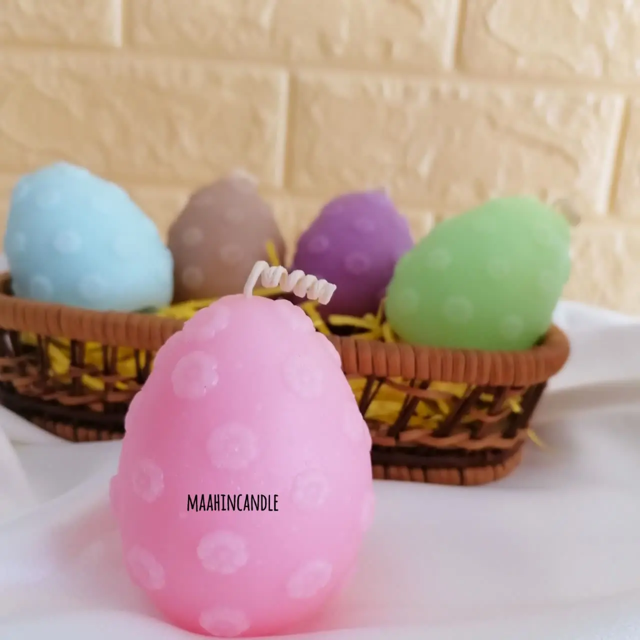 ایشون یعنی #شمع_تخم_مرغ به تعداد محدودی قابل سفارشه 😊
