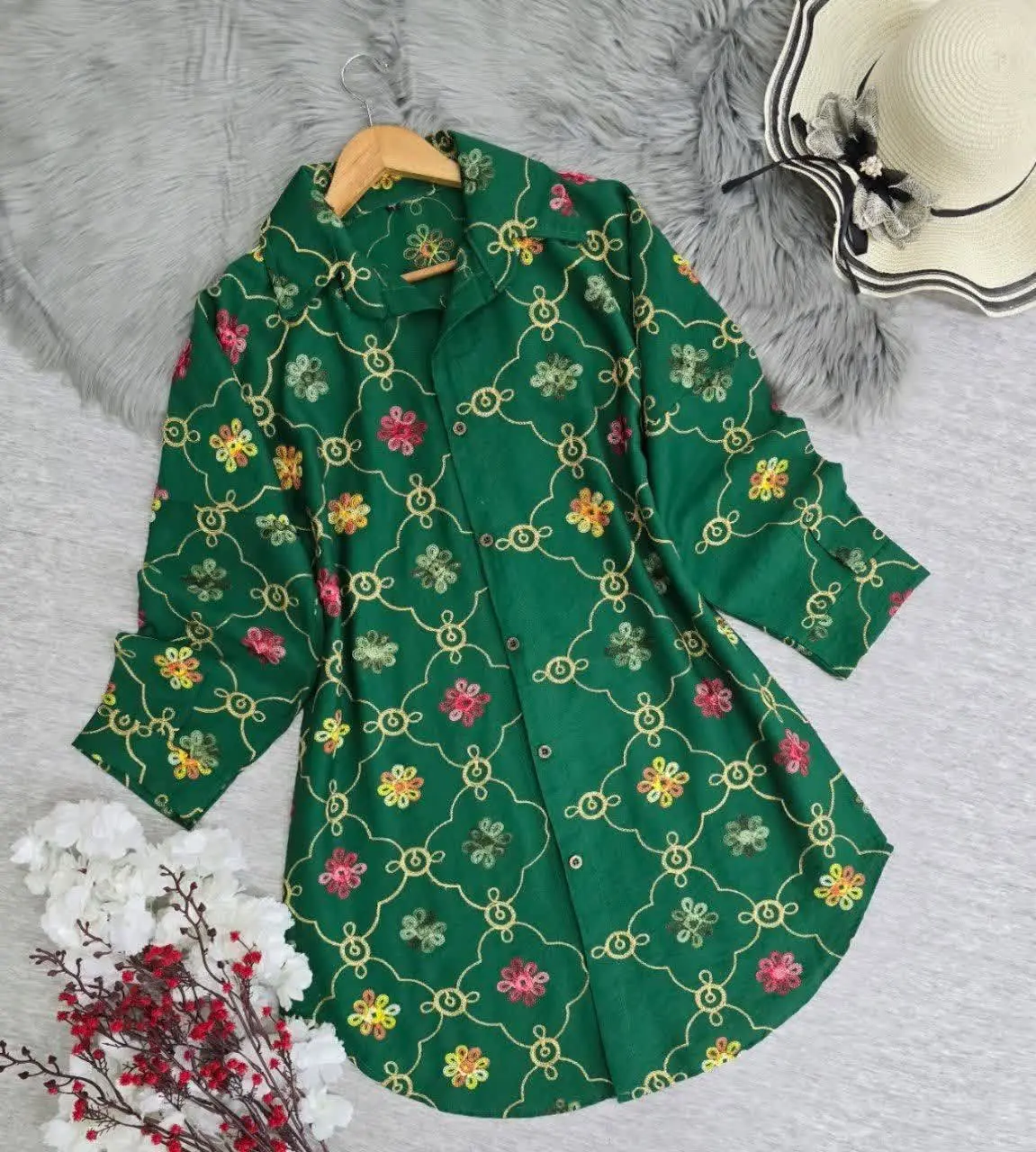 نام: مانتو خامه دوزی کمند
