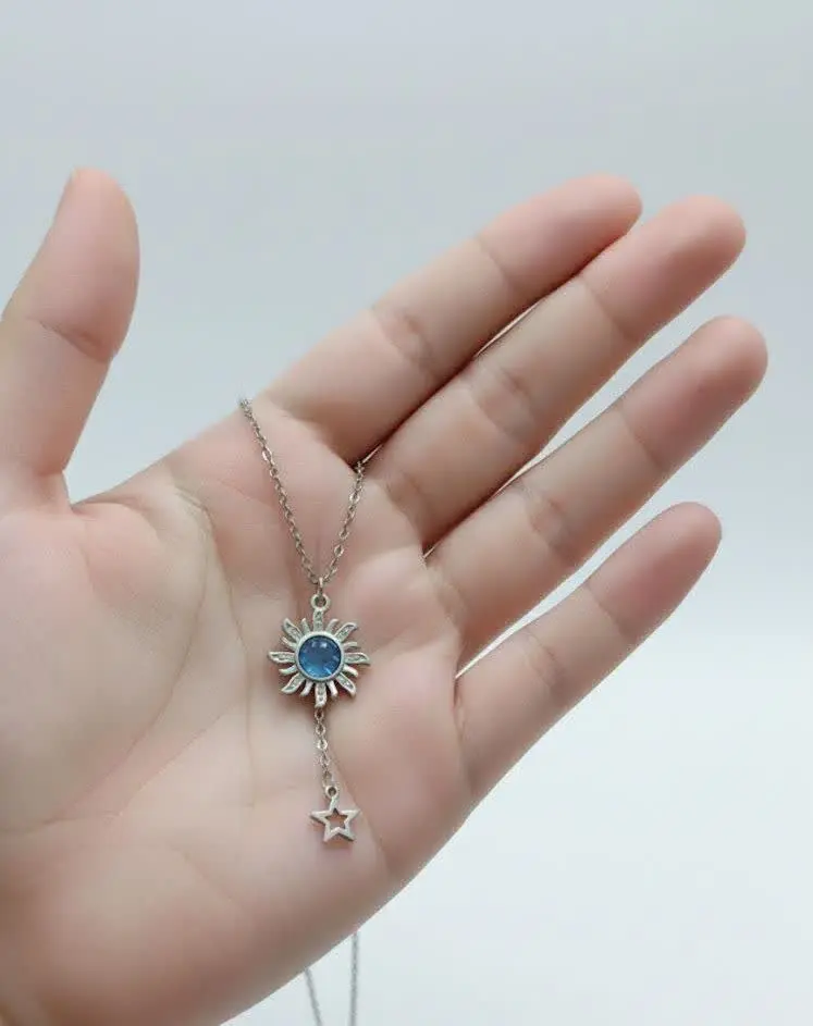 - گردنبند خورشید وستاره✨