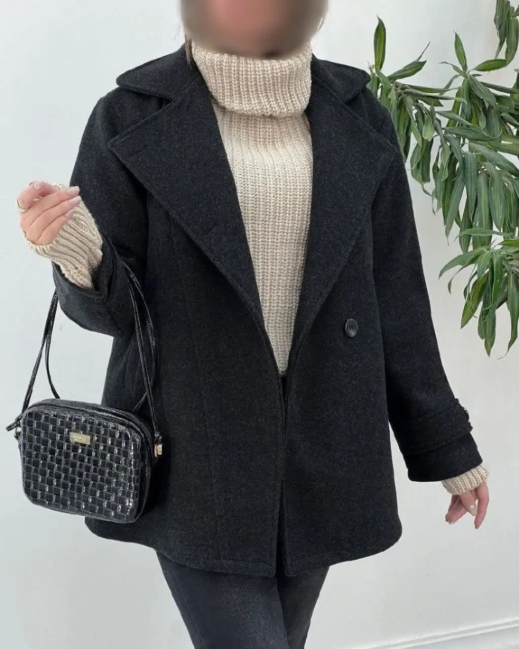 این کت همونیه که دنبالشییی😍 ووو جنسشم عالیهههه 👌😎🥰 تازه به دو صورت میتونی بپوشی، یقش دومدله …
