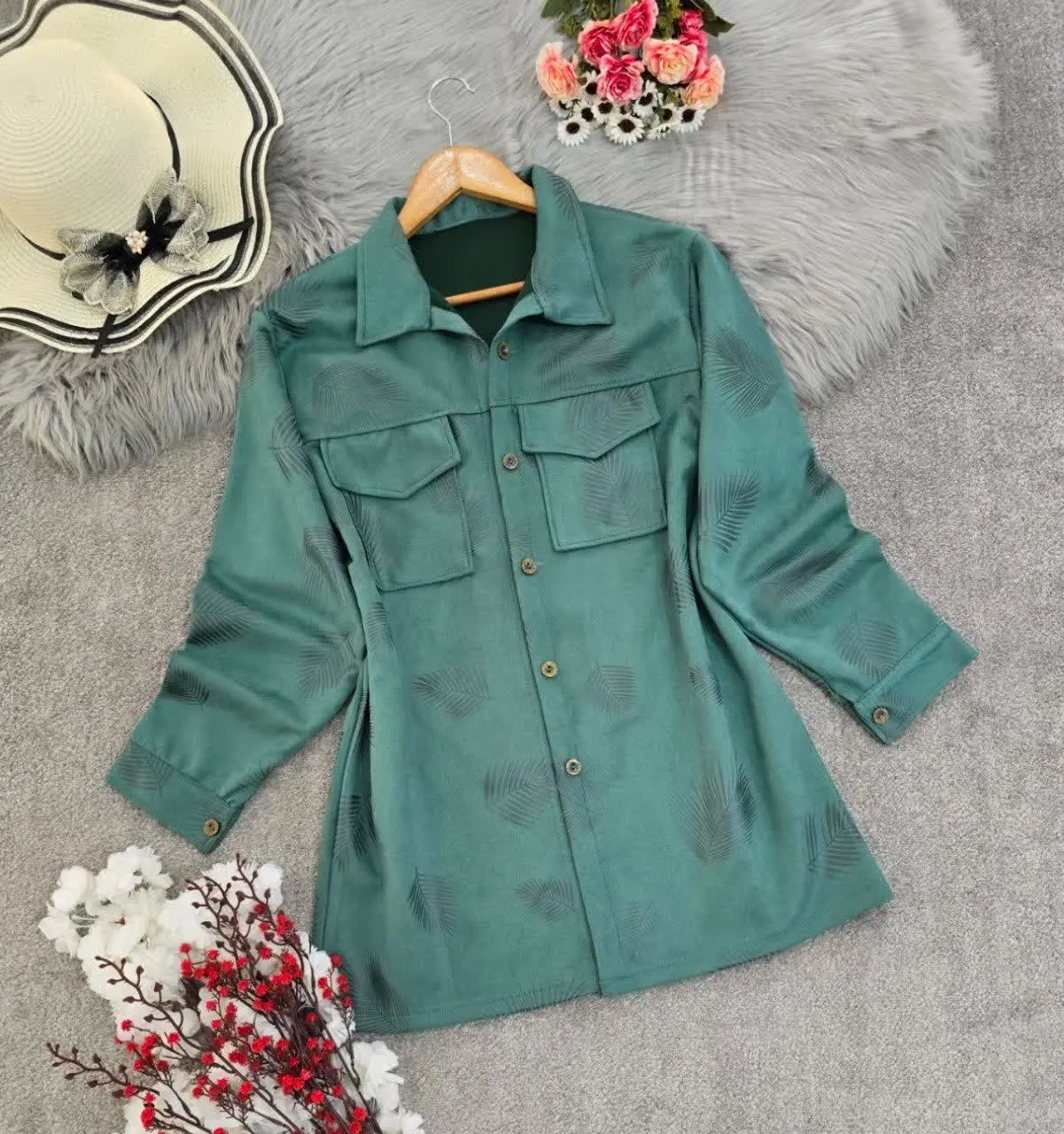 مانتو سوییت برگی