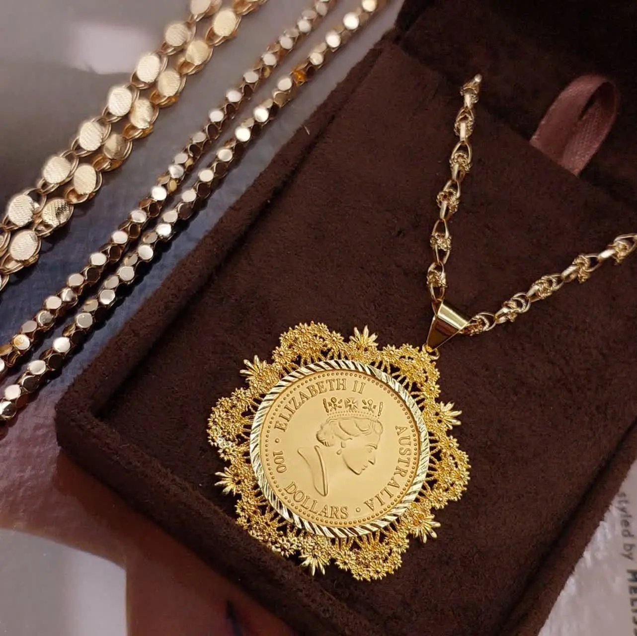 با سه مدل زنجیر جدید شارژ شد 😍
