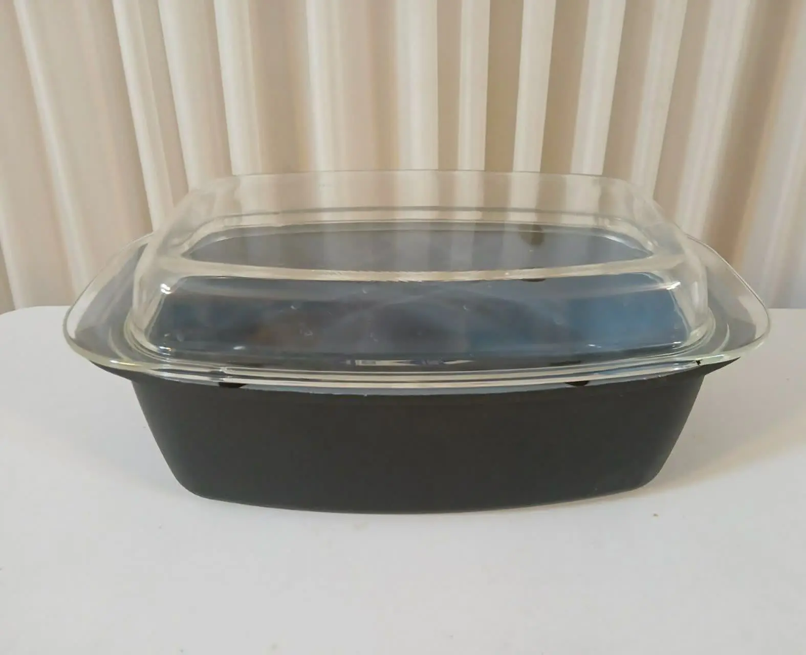 تابه مستطیل قدیمی در پیرکس 💜💚
