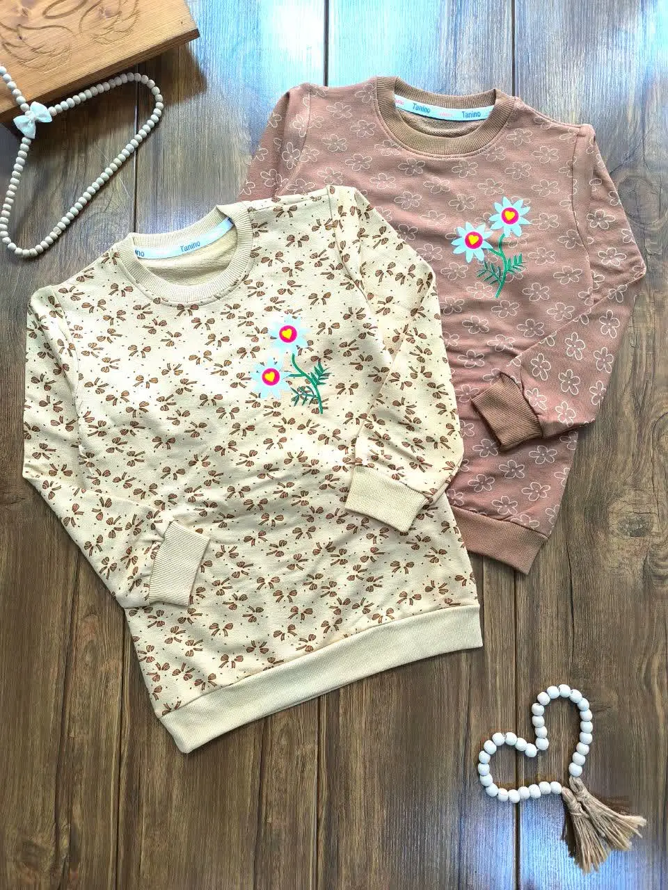 بلوز گل و پاپیون 
