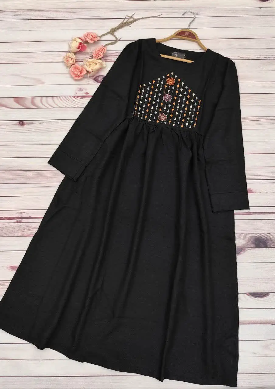 پیراهن مانتویی شیک و راحت
