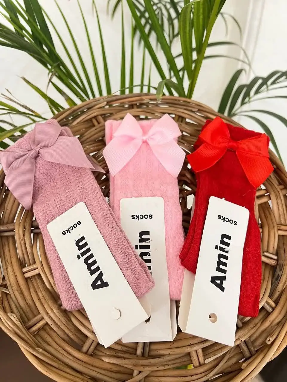 کوزه‌گر از کوزه شکسته آب میخوره😂