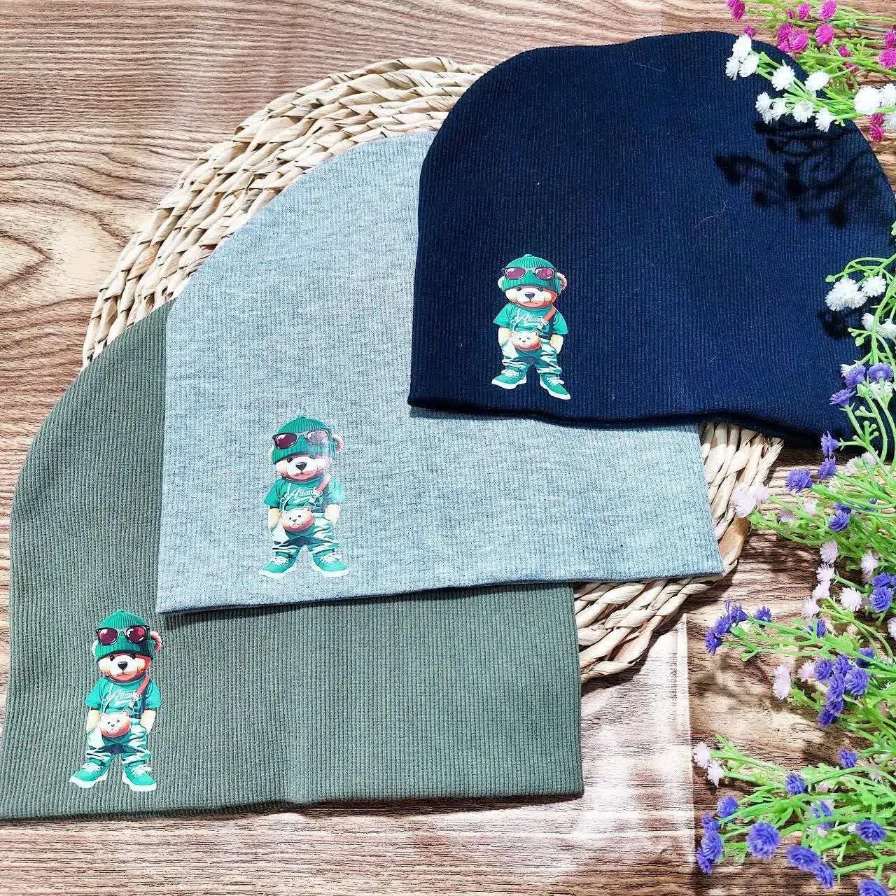 (یک طرف کلاه سانت زده شده،...