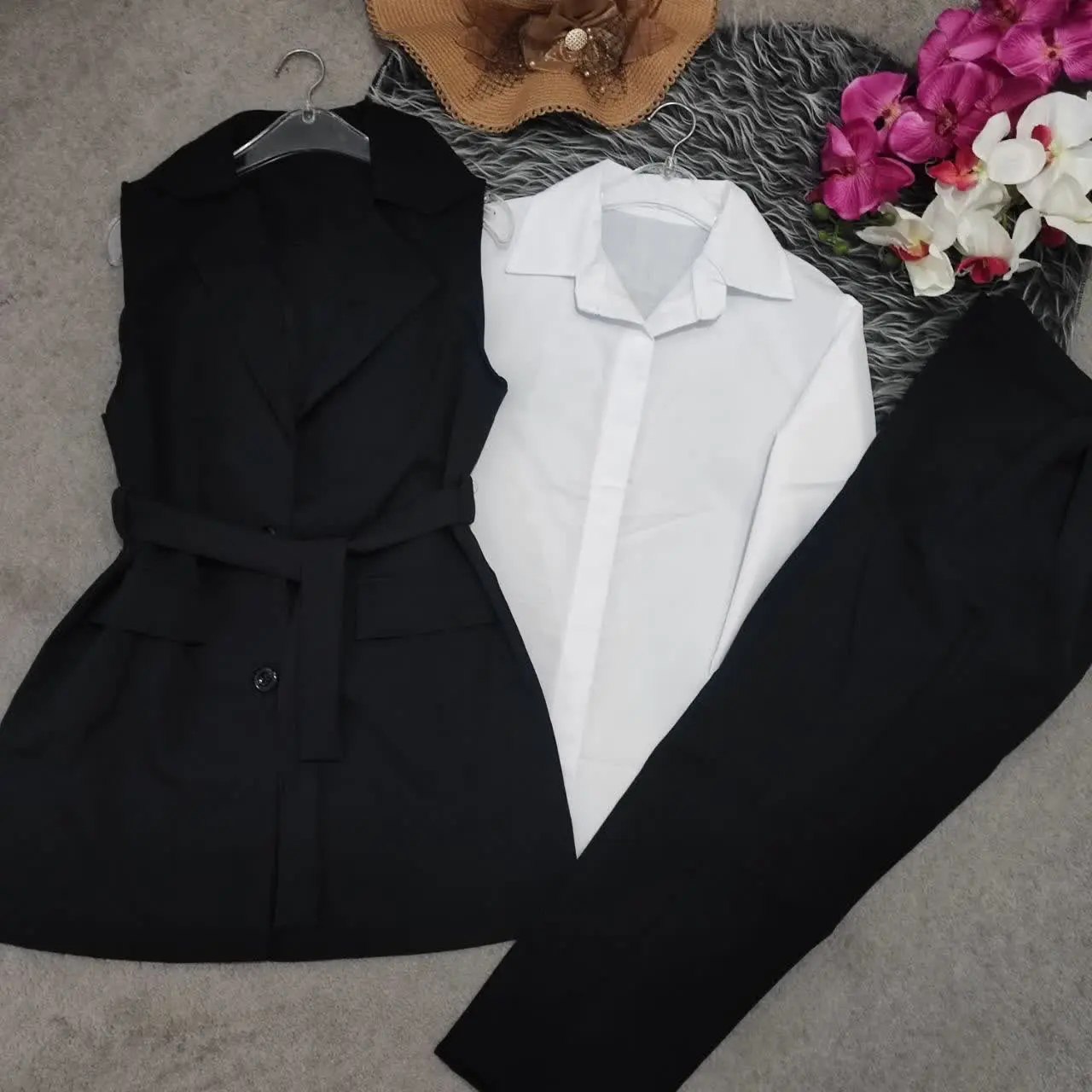 👚نام: سه تیکه (وست، شومیز، شلوار) 
