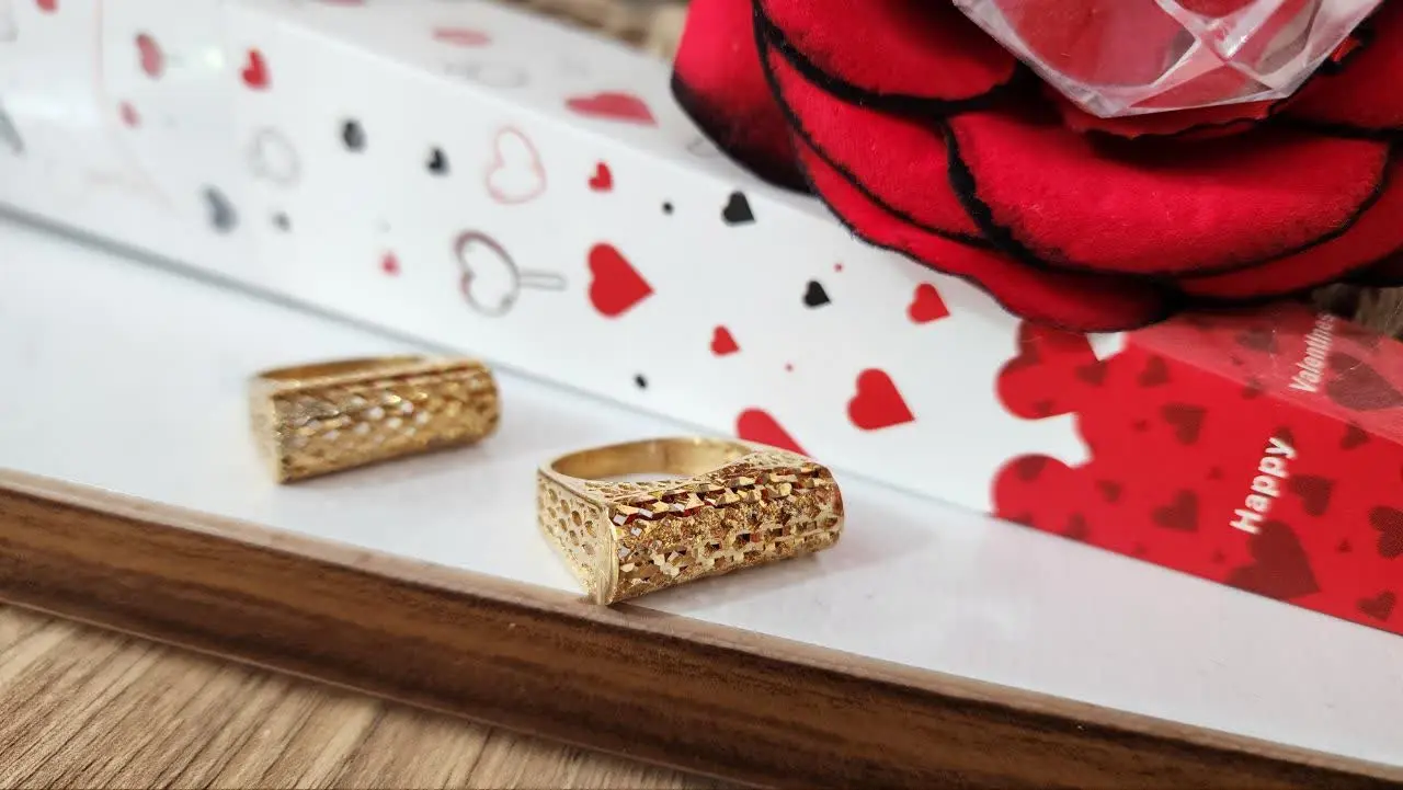 انگشتر طلاروس زنانه