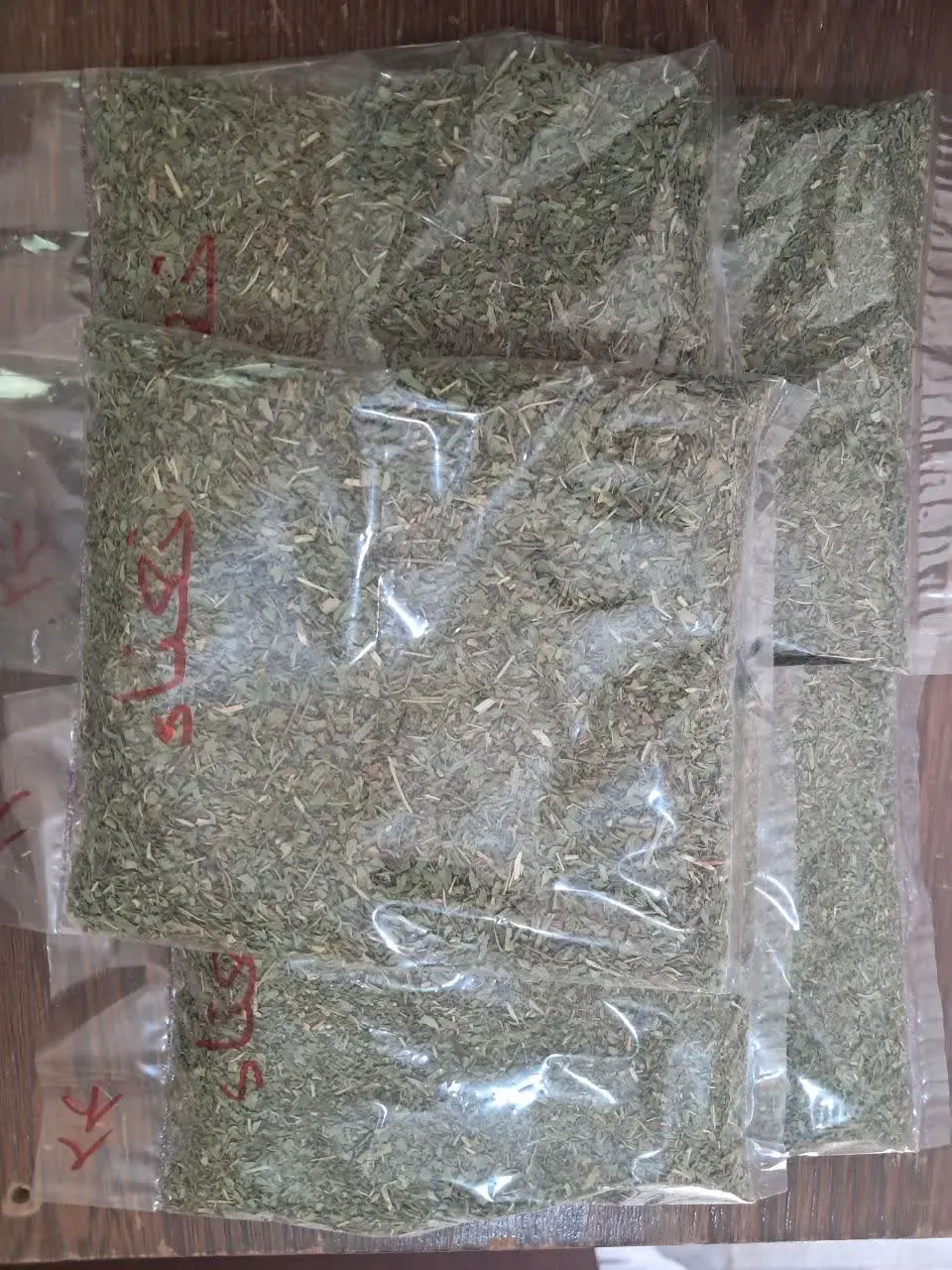 😊😊نعنای خوب میخوای، پاشو بیا نبات حسن
