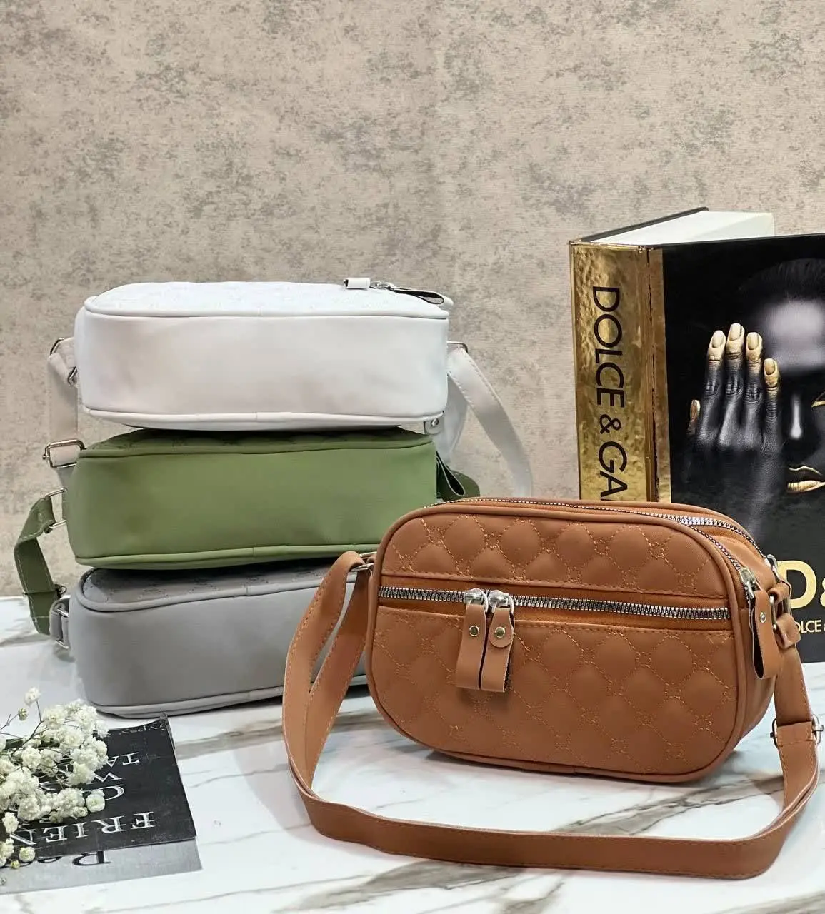 کیف پاسپورتی گلدوزی 🌙
