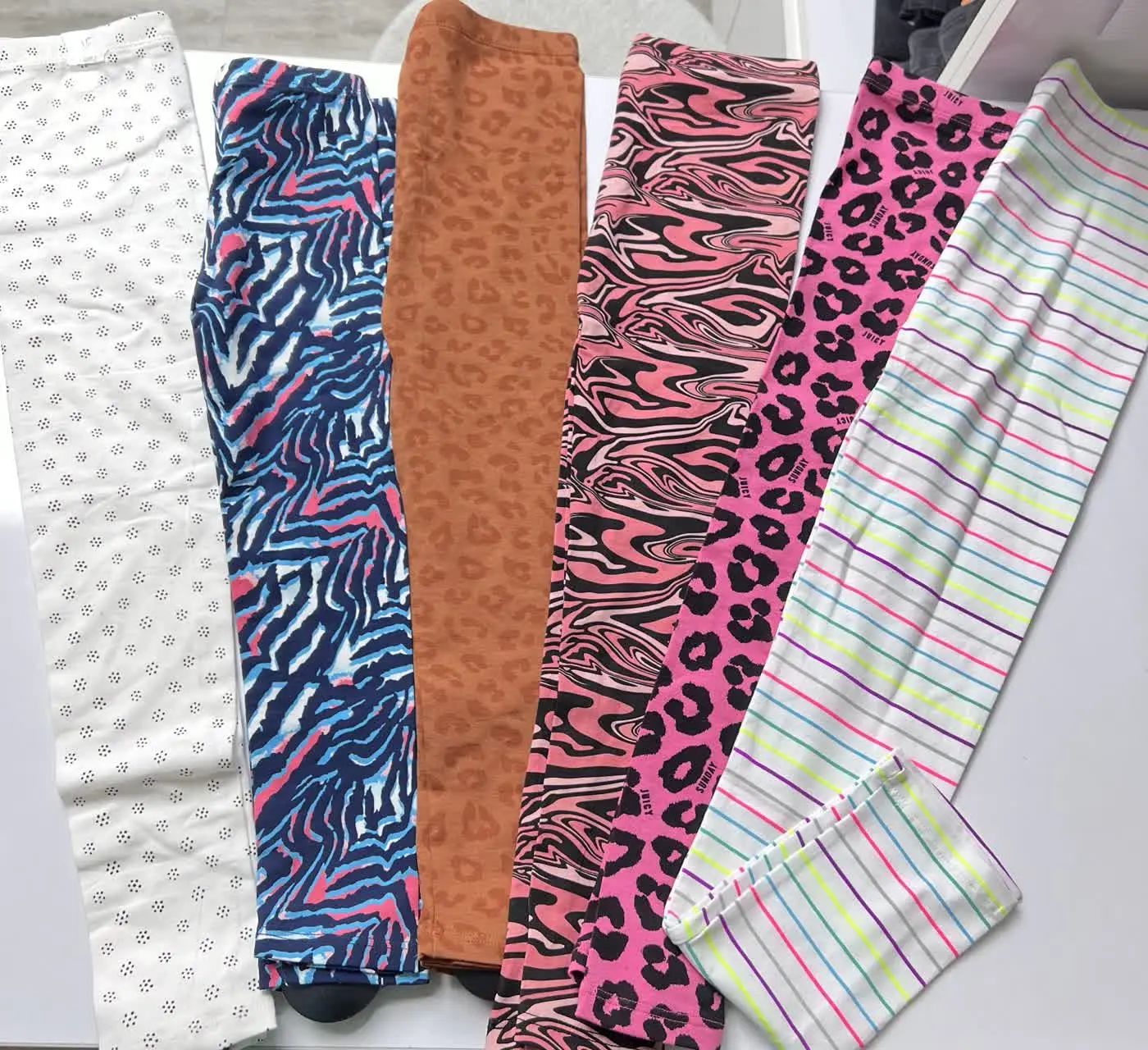 عزیزان یه تعداد لگ راحتی دخترونه موجوده
