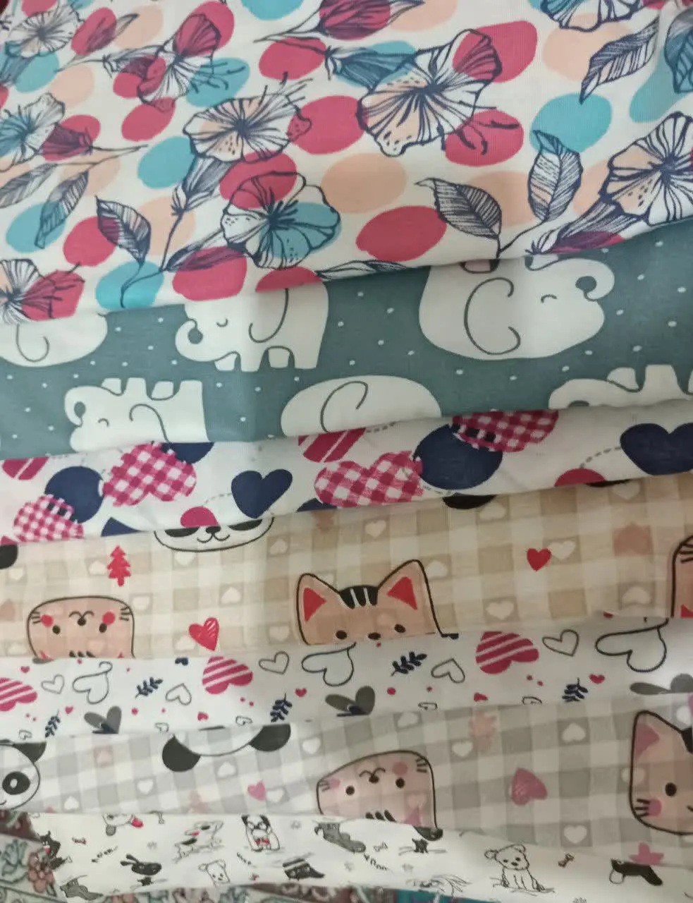 شلوارک زنانه نخی 
