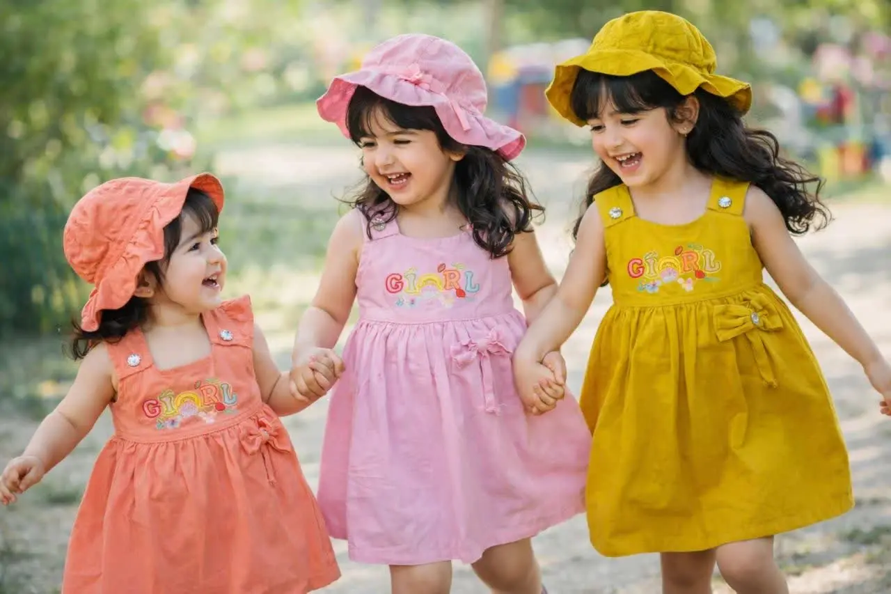 • سارافون و کلاه ست گلدوزی...