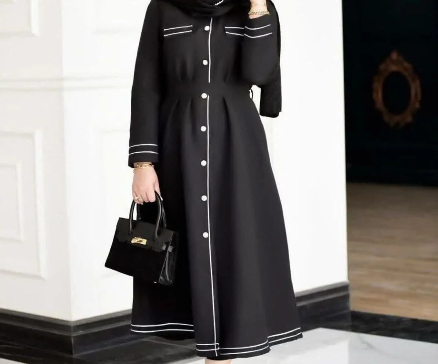 طرفداران مانتو بلند این مدل و از دست ندید 😍
