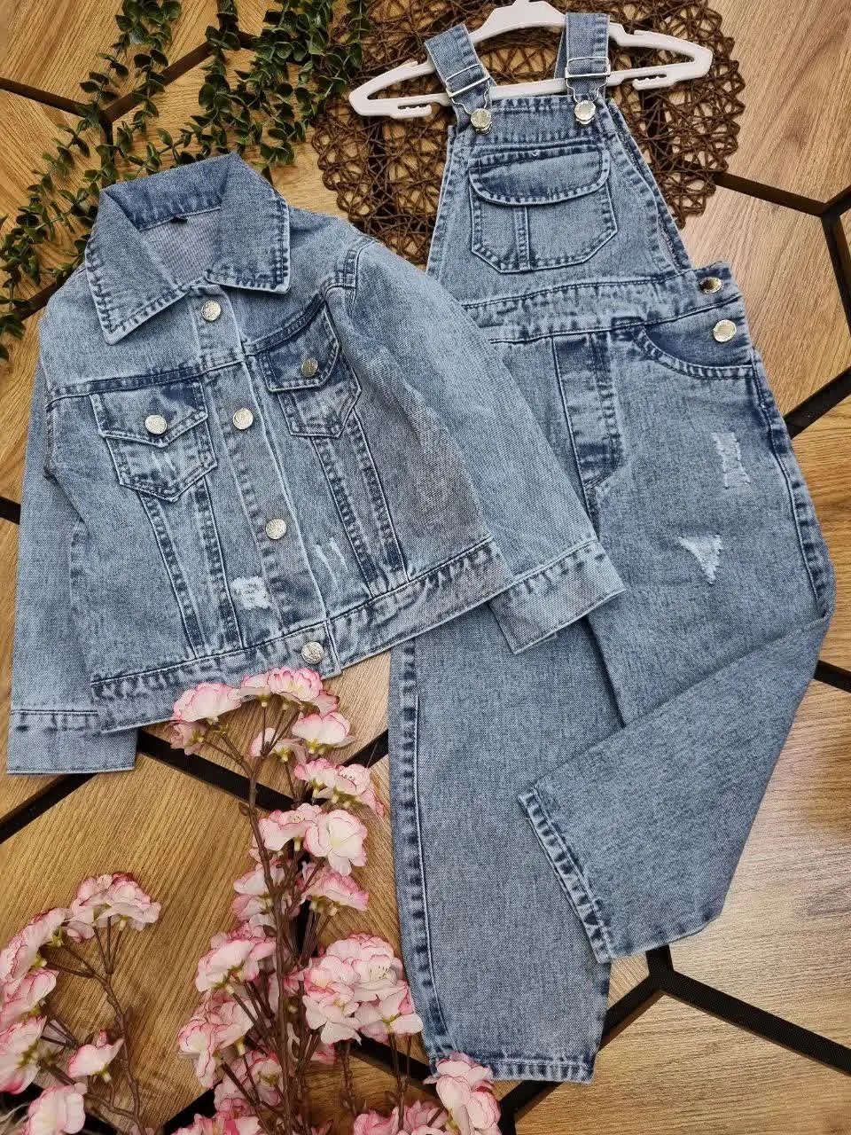 🇮🇷🧥🧶👗👚🎽👕👖👔💎

