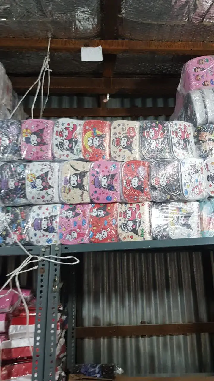 این هم بقیه کیف دستی‌های بچه گونه. 
