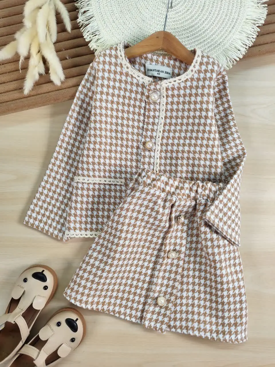 سایز ۴۰: قد ۳۷ پهنا ۳۱ آستی...