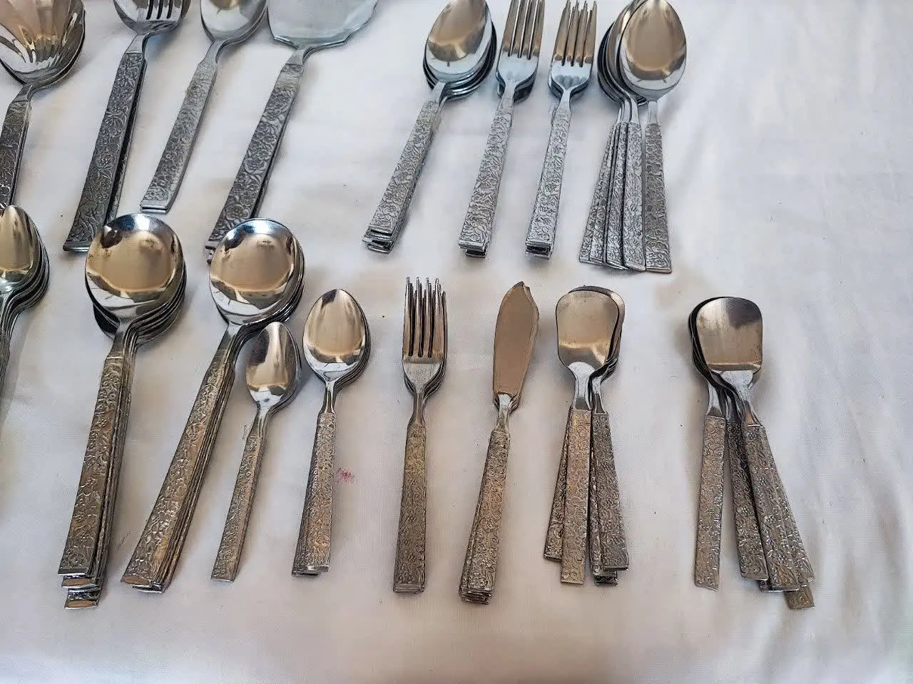 جهیزیه مامانامون بوده این جور سرویسها😍😍👌👌 
