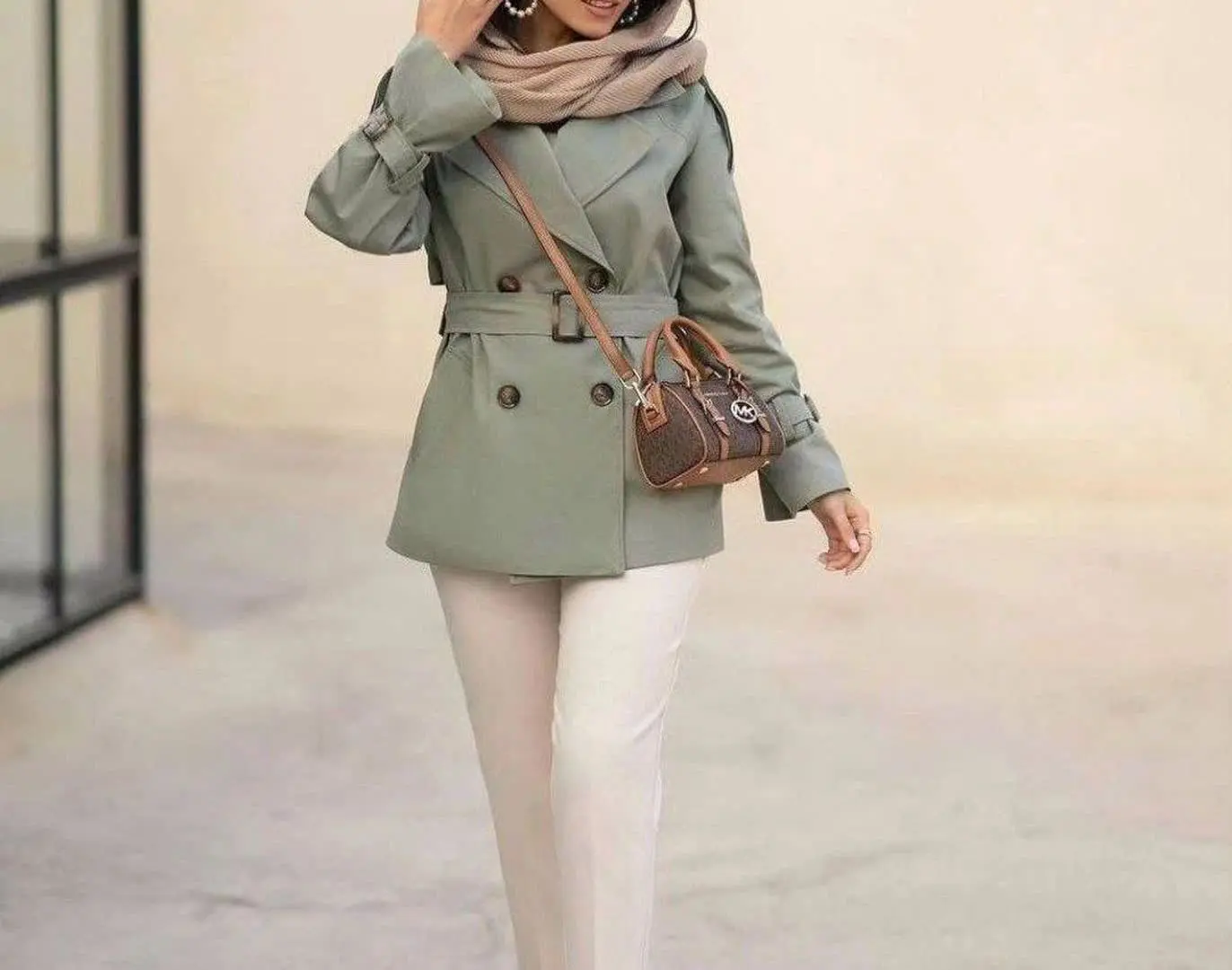 👚 نام: مانتو بارونی مدل کژال
