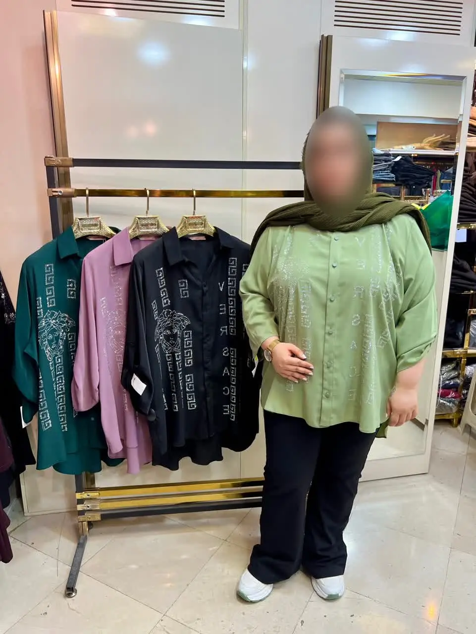 ✅شومیز کرپ الیزه نگین کاری شده