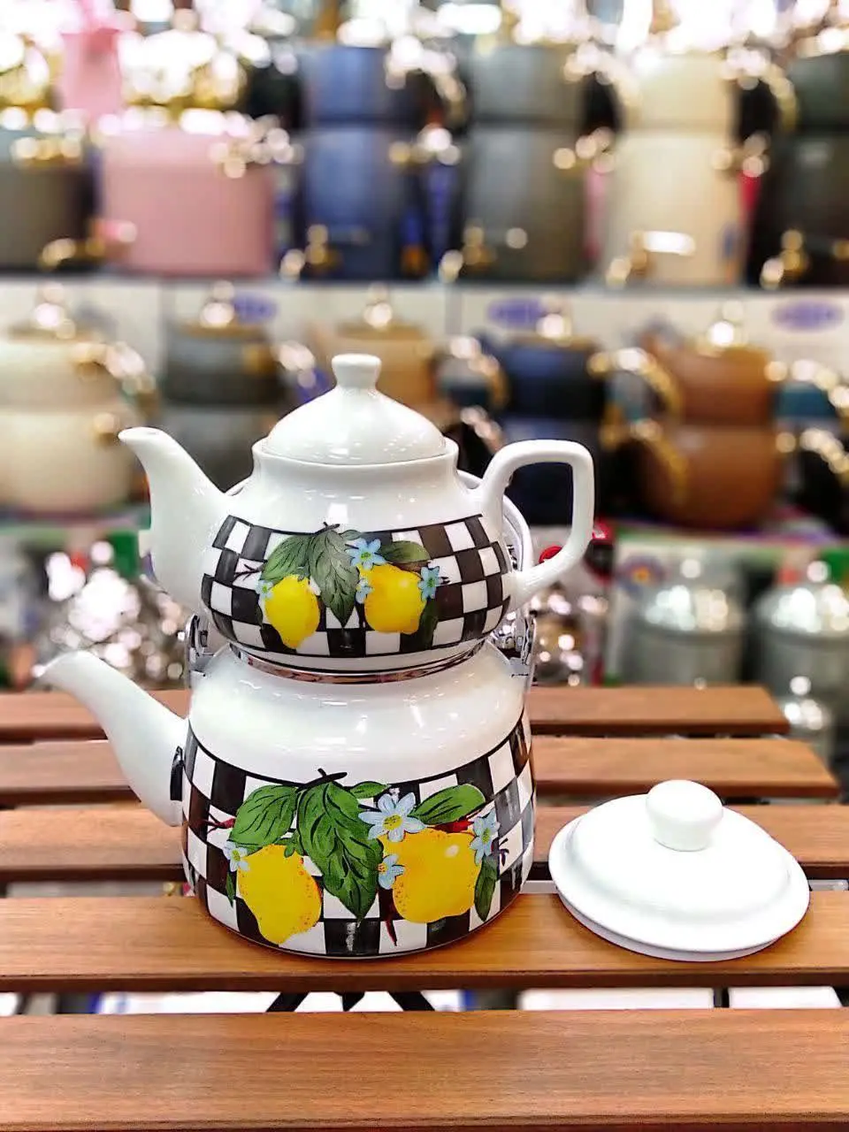 کتری قوری لعابی طرح دار 
