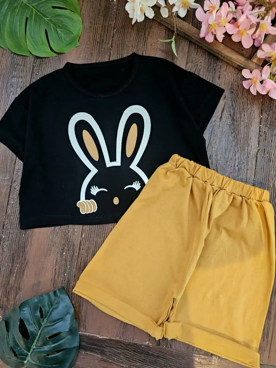 کراپ و شلوارک صحرا
