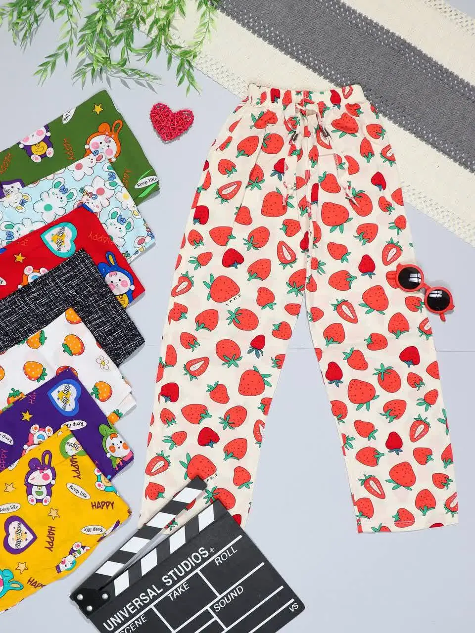 👫شلوار نخی دخترانه راسته طرح میکس👫
