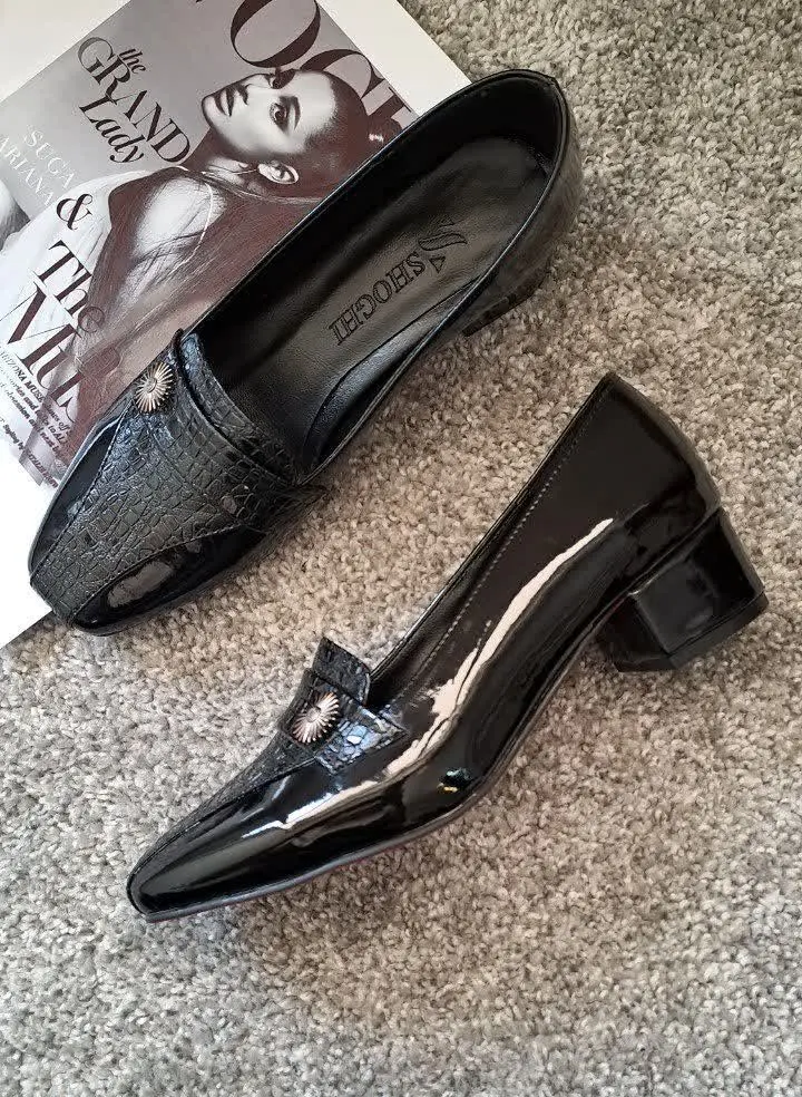 ورنی وپوست ماری👉