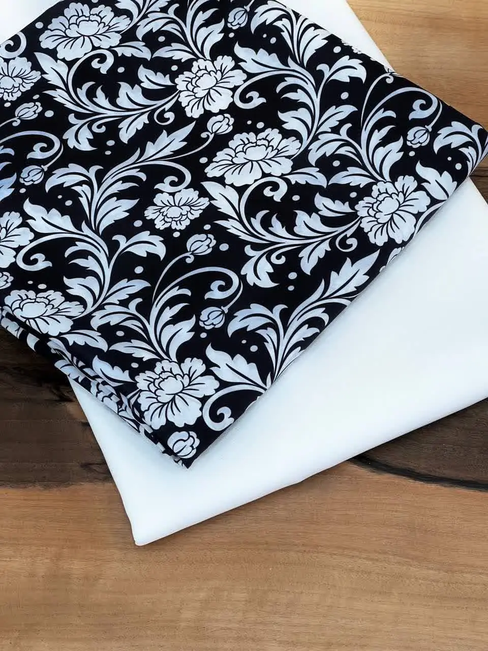 ✴️رنگ سالم داره😍
