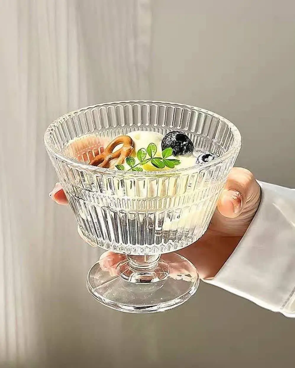 دسرخوری پایه دار