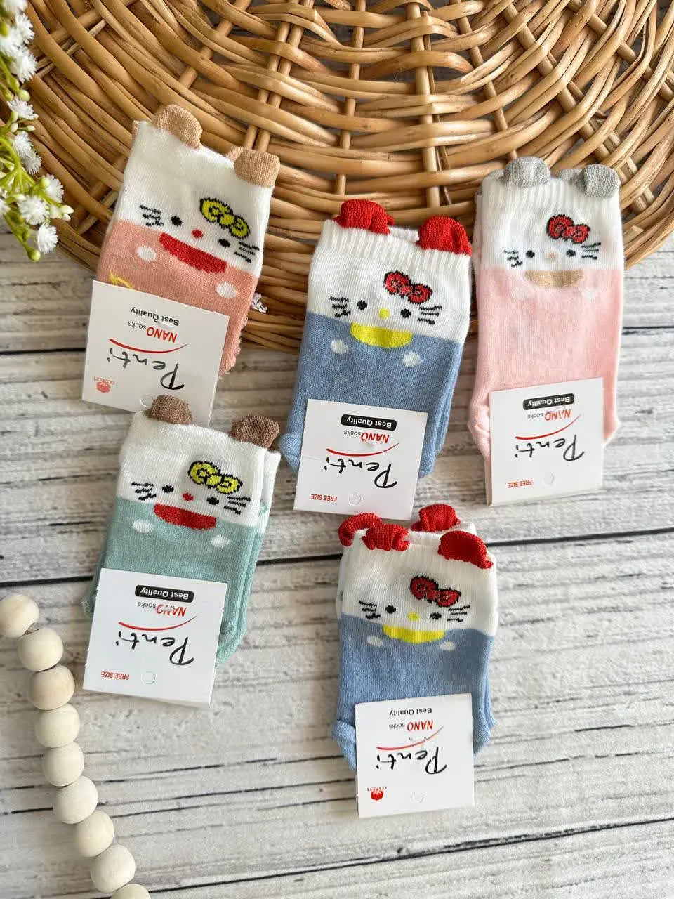 جوراب کیتی رنگی نوزادی و کودک کد ۷۱۰۵۶ 
