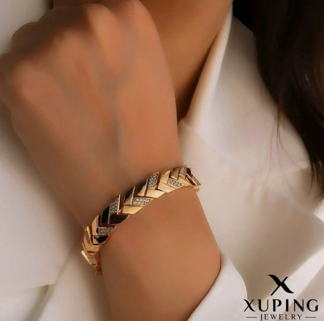 دستبند نگین دار خشتی از برن...