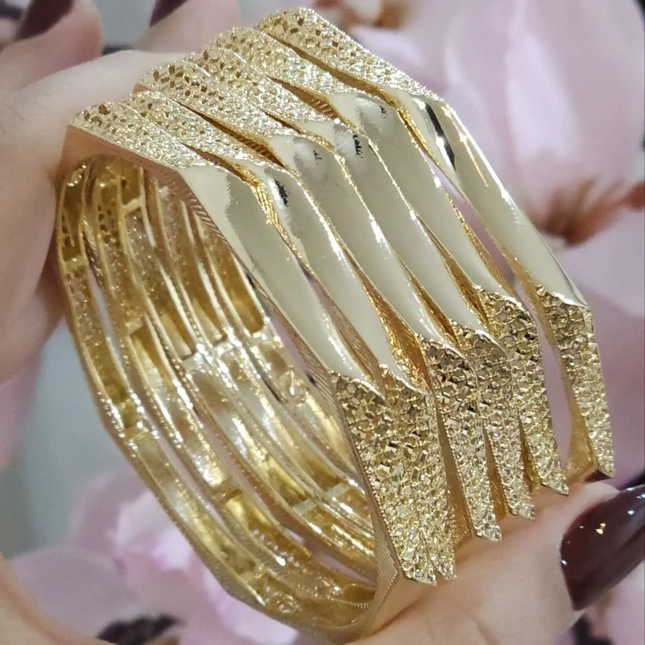 #النگو فیوژن طلاروس براق جدید😍
