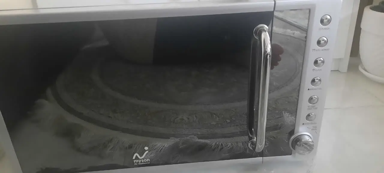 ماکروفر کاملا سالم
